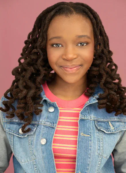 Owethu Dube-Headshot 6.JPG